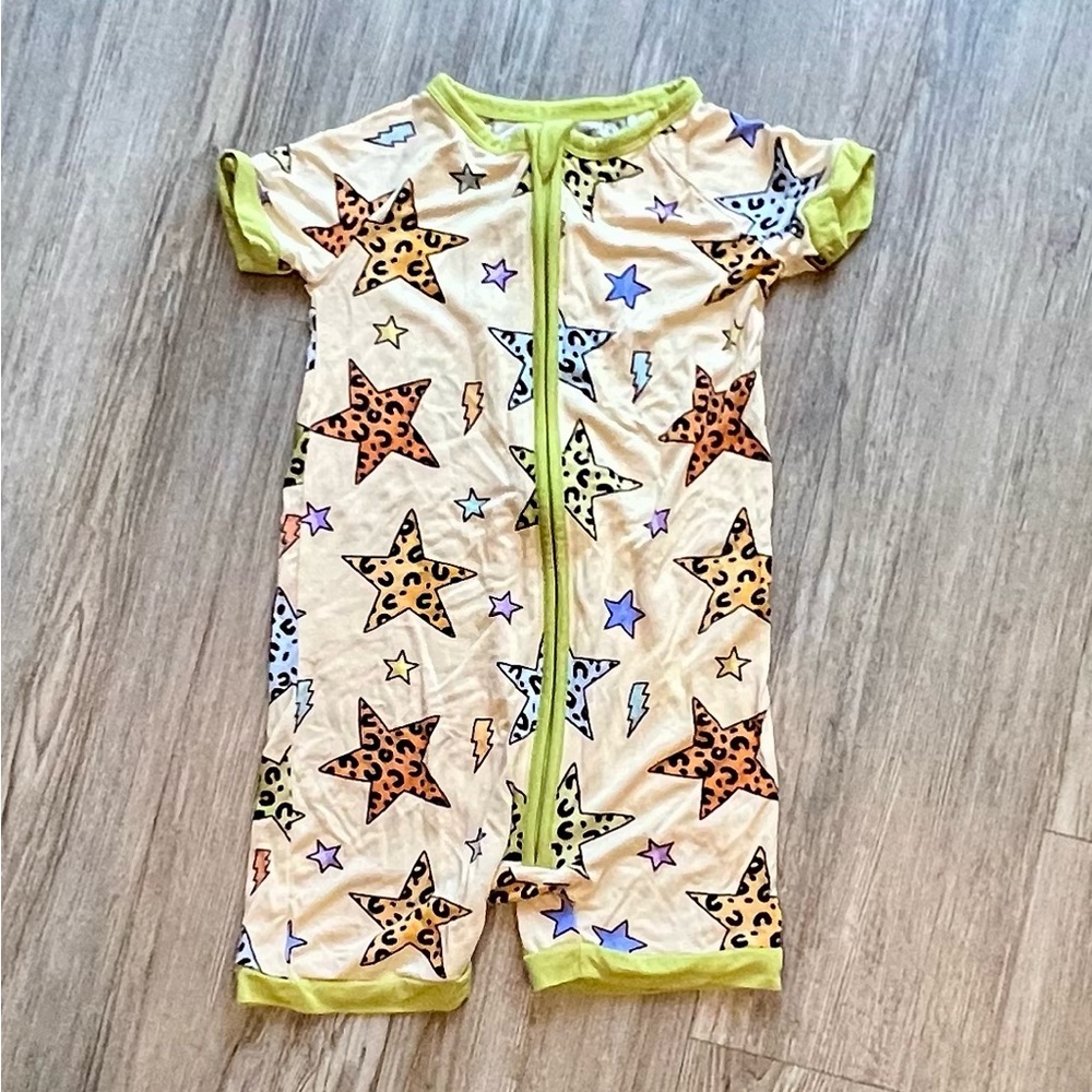Kiki + Lulu Bamboo Star Pajamas 18-24 months - Picture 2 of 4